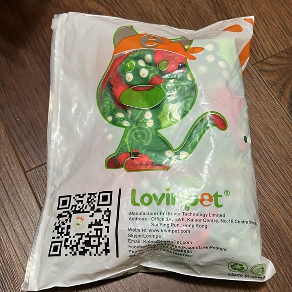 NWT LovinPet Dog Flannel Sweaters Jacket Outfit Green Cardinal Pattern Small - Picture 11 of 15